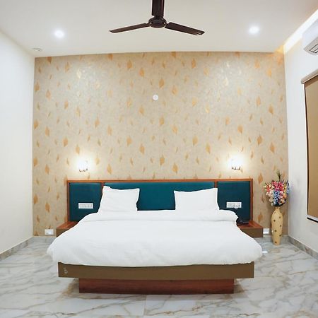 The Krati Resort And Convention Centre Bareilly Bagian luar foto